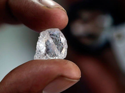 Diamant de détection - Expliquez comment exploiter le (TITAN GER - 500) par l'un de nos clients en Angola